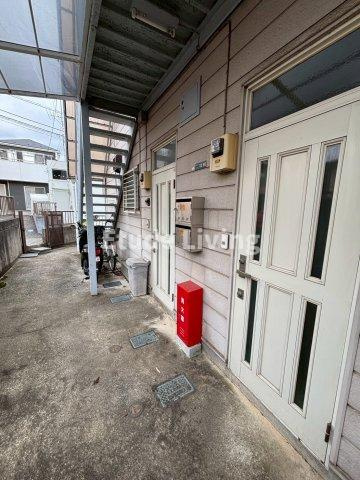 ママダコーポのエントランス