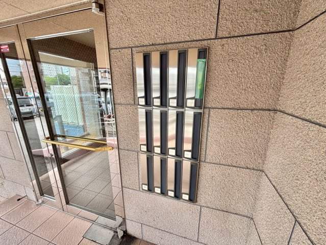 コスモコートのエントランス