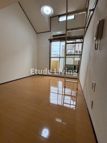 ラズベリーヒルの居間・リビング