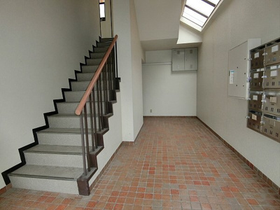 【エントランス】 | 伽羅ハイツ