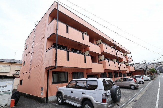 ベルエアーガーデンの外観