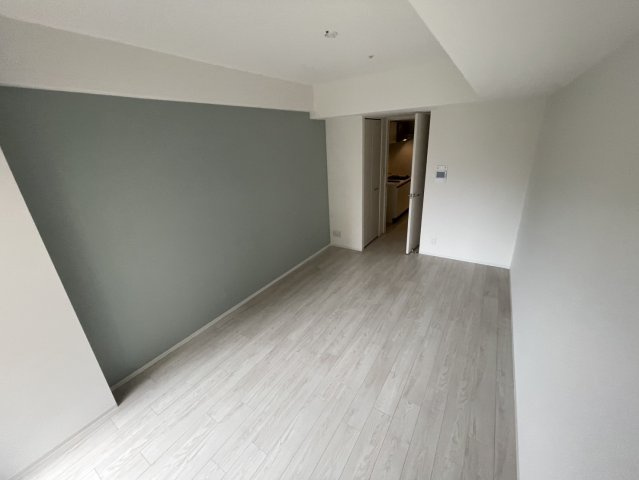 ファーストフィオーレ東灘の居間・リビング|こちらの居間で趣味の時間をお楽しみください