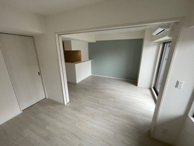 ファーストフィオーレ東灘の居間・リビング|ゆったり過ごせる居間です