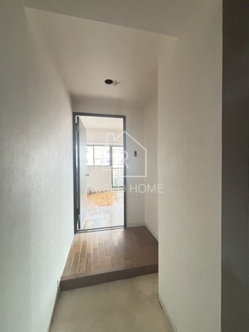 B-LIBER（ビーリベリ）の玄関