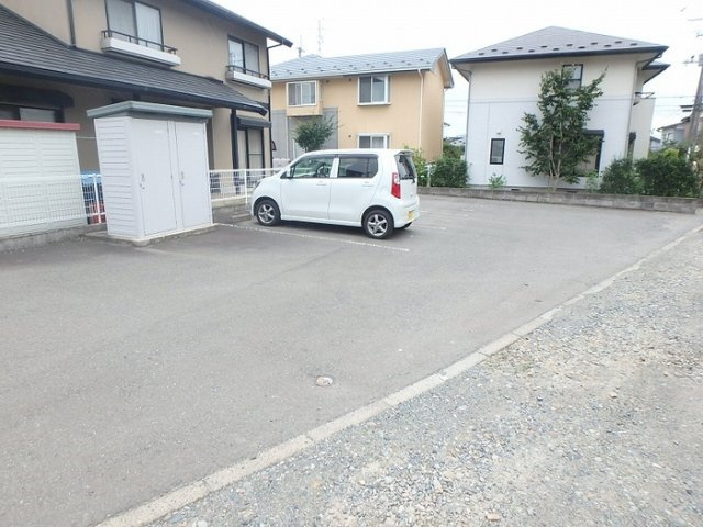 イストワールの駐車場