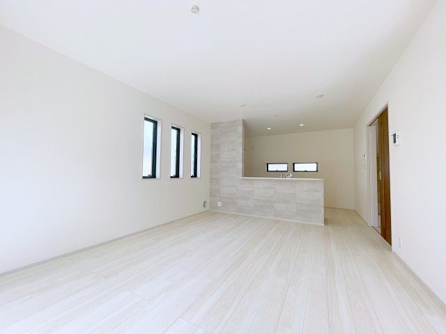 新築戸建・新築建売　行田市城西1丁目　長期優良住宅　忍小・忍中の浴室|浴室乾燥機付きで雨の日や花粉の時期でも室内干しができるので安心です！