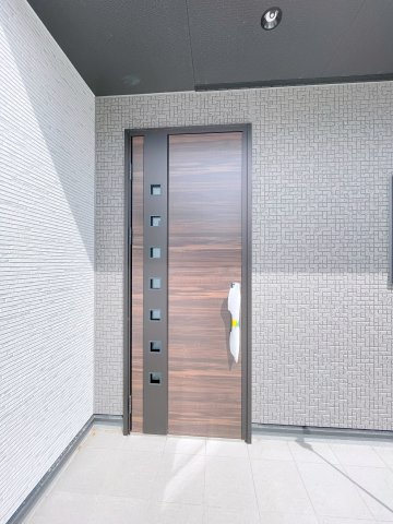 新築戸建・新築建売　行田市城西1丁目　長期優良住宅　忍小・忍中の居間・リビング|白を基調とした内装は空間を広く見せナチュラルで洗練された印象を与えます♪