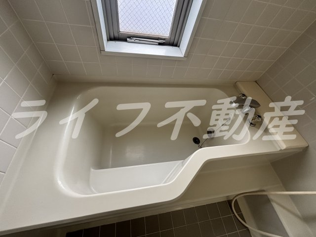 リブレ北桜塚の浴室|日々の疲れを癒すお風呂付です