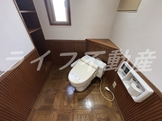 リブレ北桜塚のトイレ|コンパクトで使いやすいトイレです