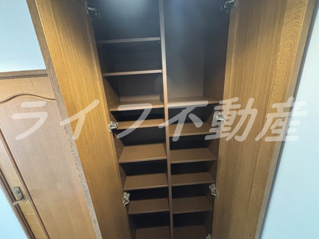 リブレ北桜塚の収納|ちょっとした収納スペースも充実しています