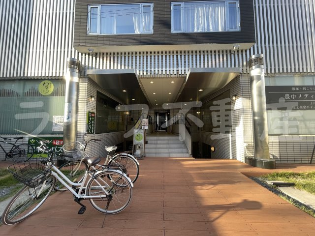 リブレ北桜塚のエントランス|建物の内部です