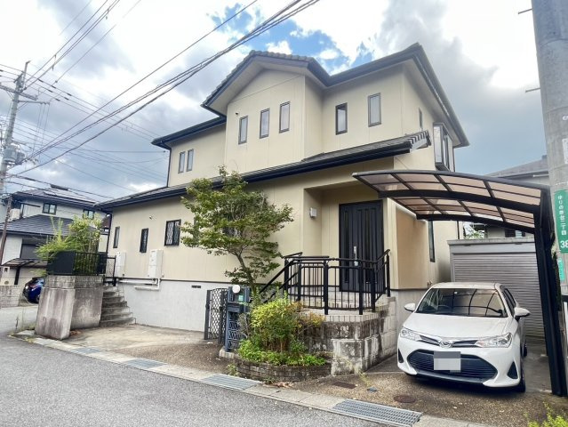 ゆりのき台2丁目貸戸建の外観