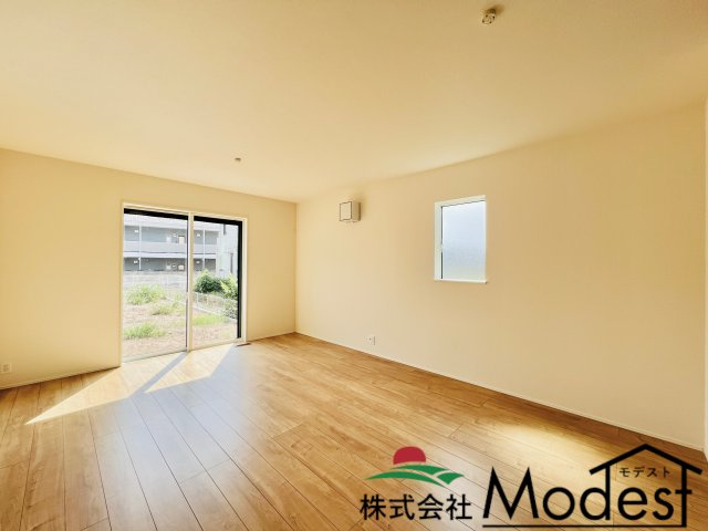 玉村板井の居間・リビング|明るく開放的な16.5帖リビング♪