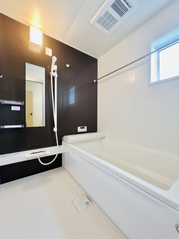 玉村板井の浴室|高級感溢れるユニットバスで１日の疲れも癒されます♪