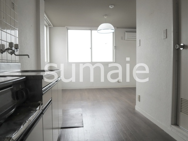 バーズフラットⅡの寝室|人気のフローリングです。