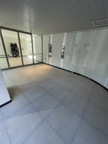 ザ・パークハビオ文京目白台プレイスのエントランス