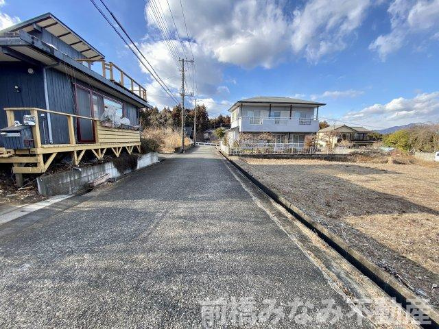 【土地】渋川市渋川　約187坪の前面道路含む現地写真|前面道路含む現地写真です
