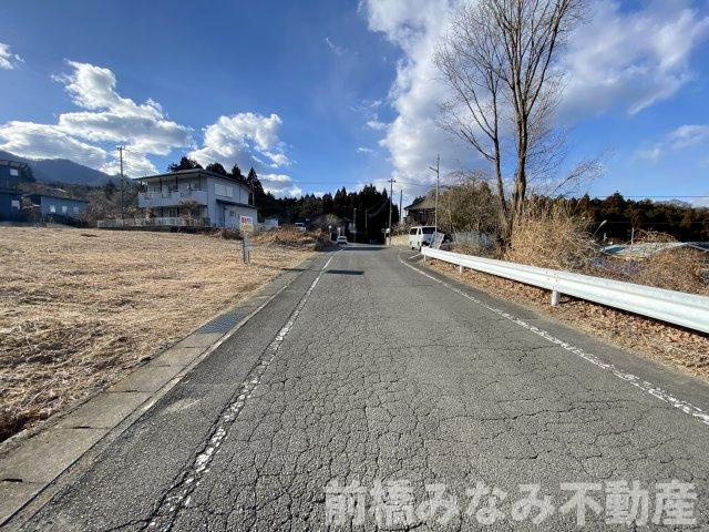 【土地】渋川市渋川　約187坪の前面道路含む現地写真|前面道路含む現地写真です
