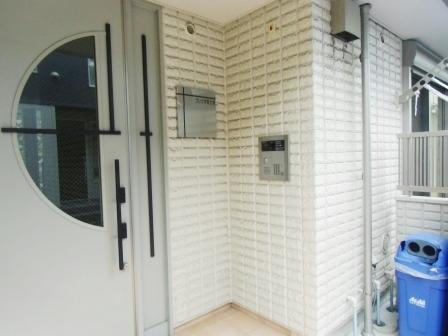 プレジオ南大塚のエントランス