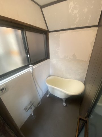 【 売主 】鶴見区上の宮1丁目　戸建（2棟付）の浴室|建物①（2階建）