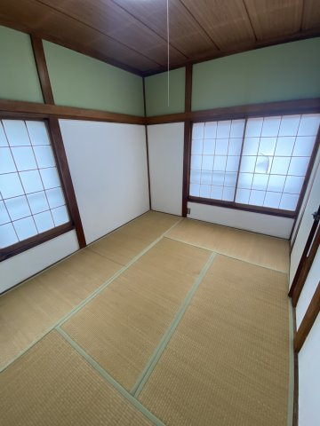 【 売主 】鶴見区上の宮1丁目　戸建（2棟付）の和室|建物①（2階建）2階和室