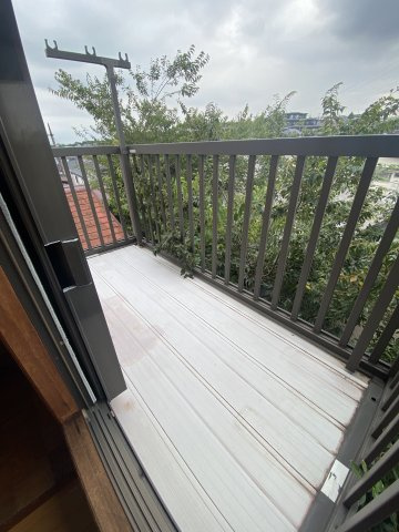 【 売主 】鶴見区上の宮1丁目　戸建（2棟付）のバルコニー|建物①（2階建）