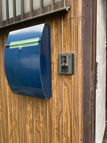 【 売主 】鶴見区上の宮1丁目　戸建（2棟付）の玄関|建物①（2階建）