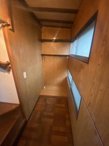 【 売主 】鶴見区上の宮1丁目　戸建（2棟付）のその他|建物①（2階建）洗濯機置場