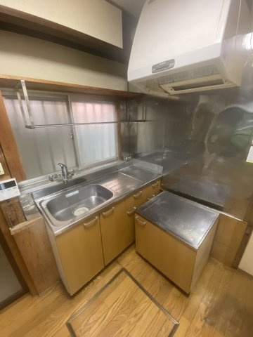 【 売主 】鶴見区上の宮1丁目　戸建（2棟付）のキッチン|建物②（平家）