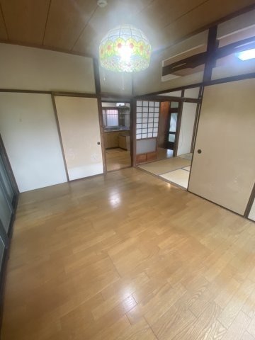 【 売主 】鶴見区上の宮1丁目　戸建（2棟付）の洋室|建物②（平家）