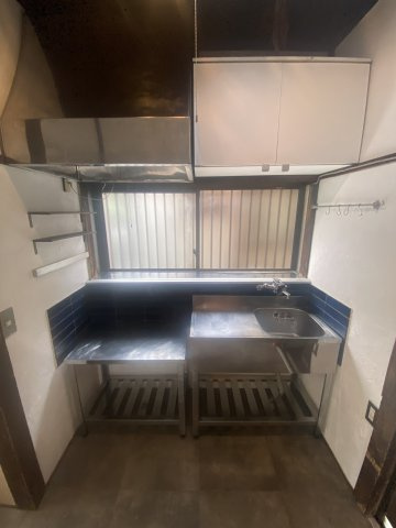 【 売主 】鶴見区上の宮1丁目　戸建（2棟付）のキッチン|建物①（2階建）