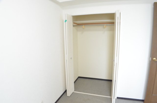 【収納】 | ダイアパレス与野本町 | 収納も充実しています。奥行きもあり使い勝手良好です。