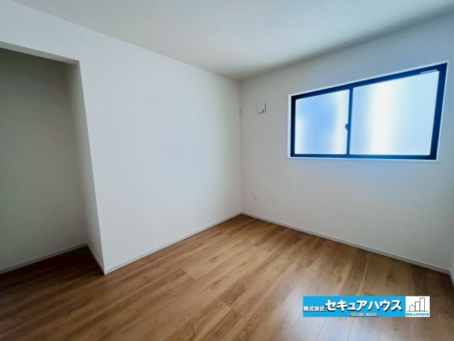 【今からご案内可能】刈谷市中手町二丁目 全2棟　の洋室|【洋室】
◆お子様のお部屋や主寝室、来客時の宿泊室、趣味のお部屋としてもご利用いただけます♪