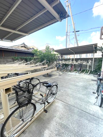 メゾンパティオⅡの駐車場