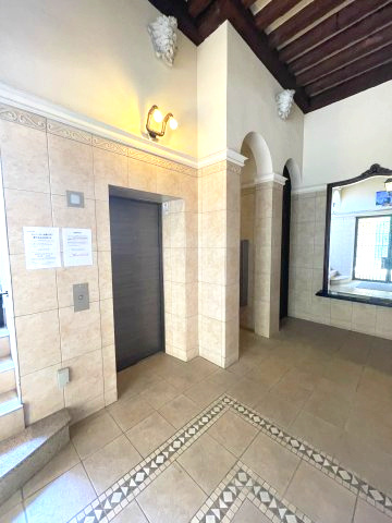 メゾンパティオⅡのロビー