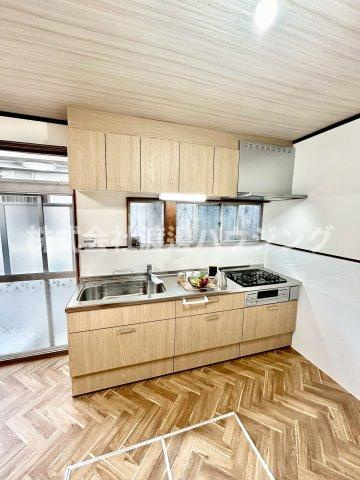 豊中市立花町一戸建のキッチン