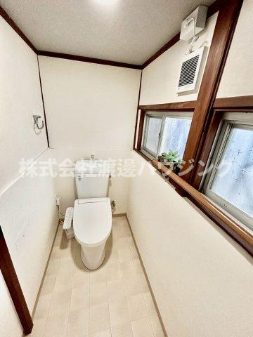 豊中市立花町一戸建のトイレ