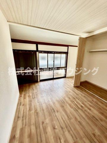 豊中市立花町一戸建の寝室