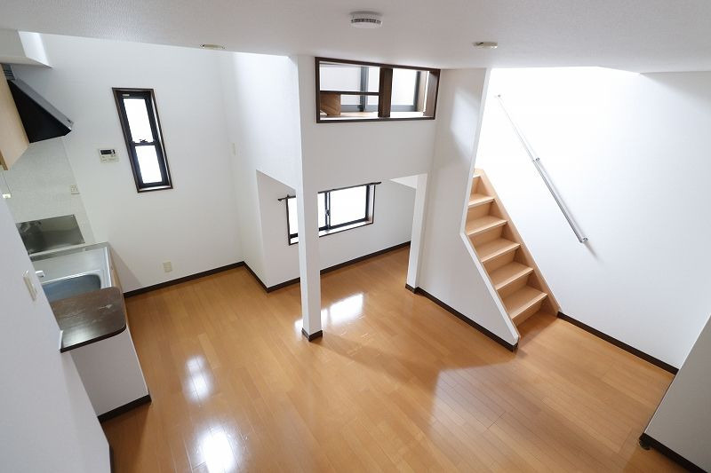 アサンブラージュ藤崎の居間・リビング