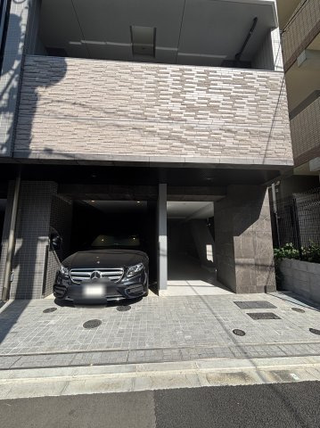 グランカーサ両国ヴェルデの駐車場