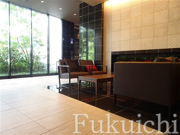 パークアクシス学芸大学レジデンスのエントランス