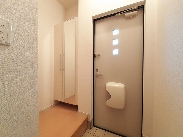 Ｃｉｅｒｔｏｕｒ　Ｍ．Ｋ菱屋東の玄関