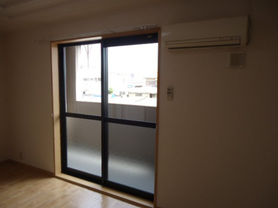 【居間・リビング】 | オリエンタルハイツ | ＬＤＫエアコン