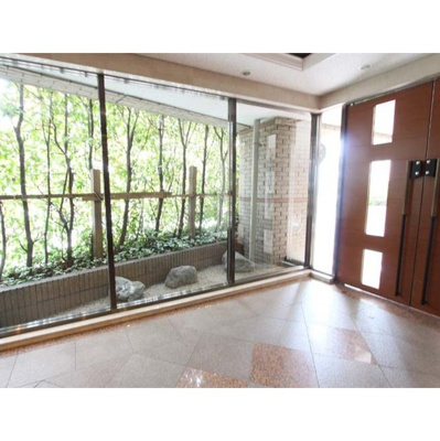 【エントランス】コンフォリア代々木上原