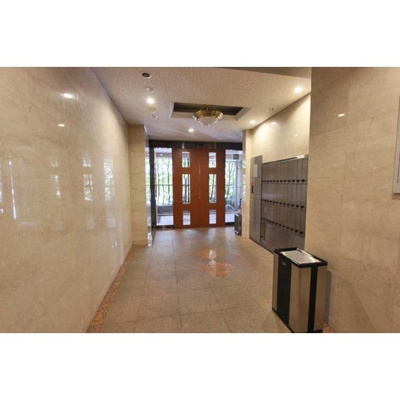 【玄関】コンフォリア代々木上原