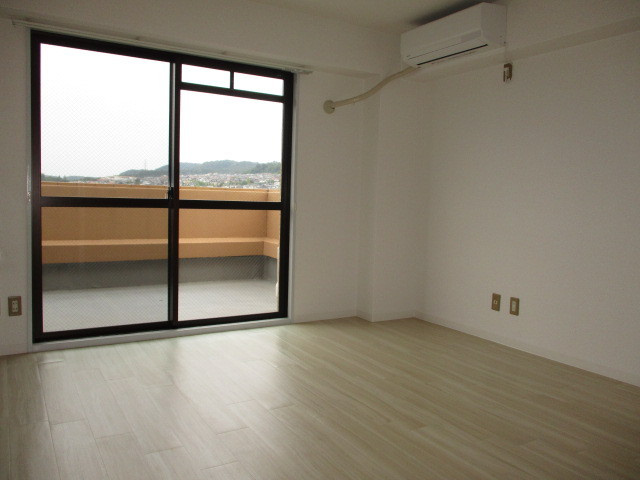 片岡山荘の居間・リビング