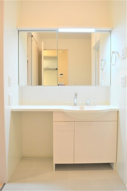 アースガーデンＳＯＪＡの洗面所|洗髪洗面化粧台