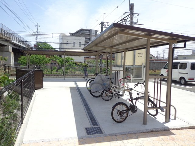 アースガーデンＳＯＪＡのその他|駐輪場