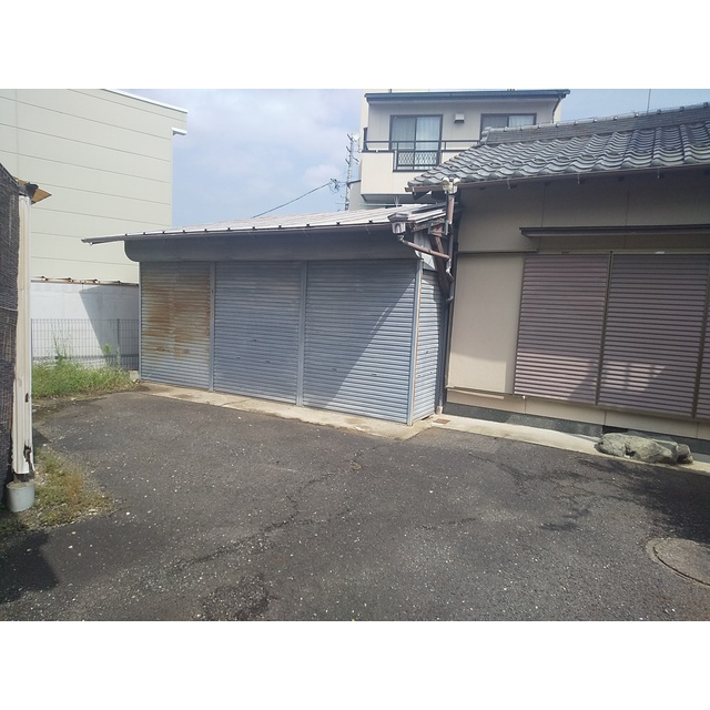 岐阜市則武の一戸建ての駐車場