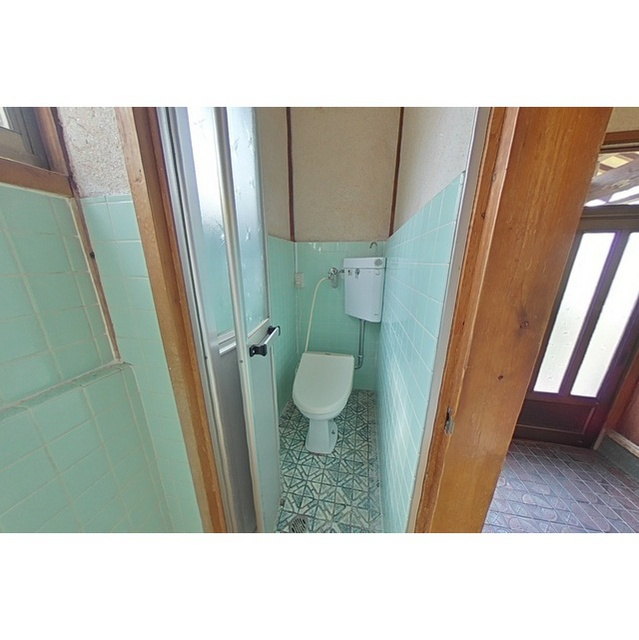 岐阜市則武の一戸建てのトイレ